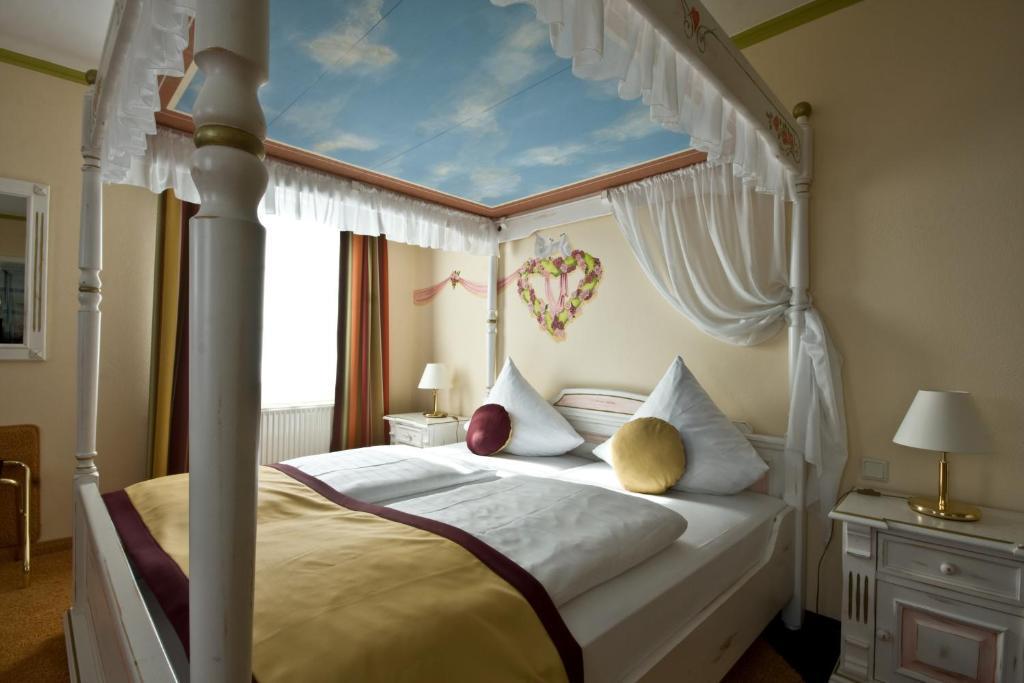 Hotel Speeter Weisenheim am Berg Cameră foto